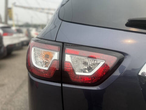 2013 Chevrolet Traverse LS
