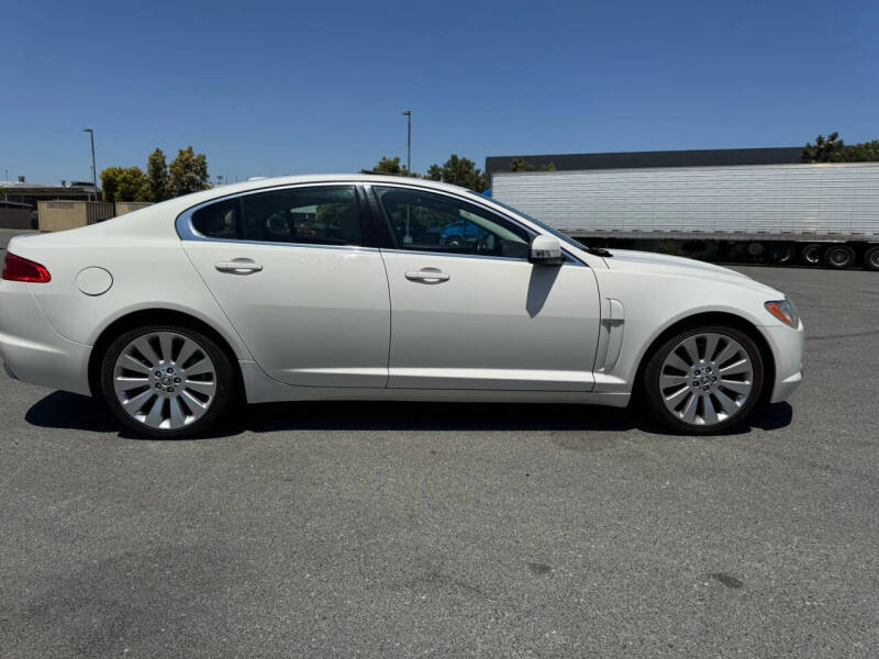 2009 Jaguar XF Luxury