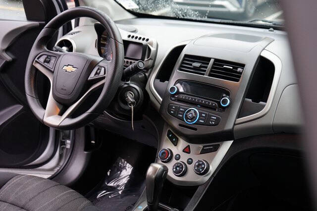 2015 Chevrolet Sonic LT Auto