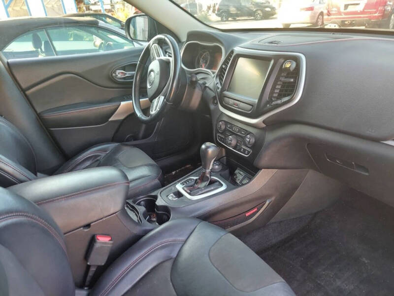 2017 Jeep Cherokee Trailhawk
