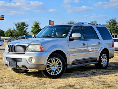 2004 Lincoln Navigator for sale at Texas Select Autos LLC in Mckinney TX
