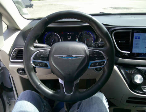 2022 Chrysler Pacifica Touring L