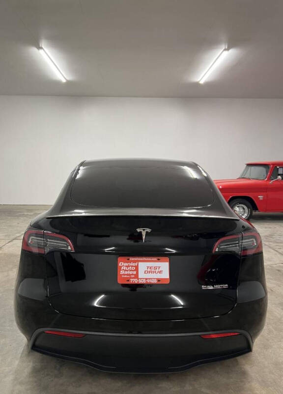 2023 Tesla Model Y Performance