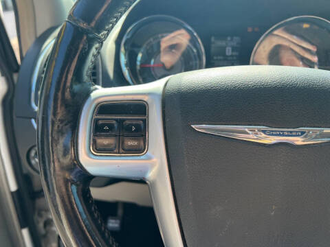 2011 Chrysler Town and Country Touring