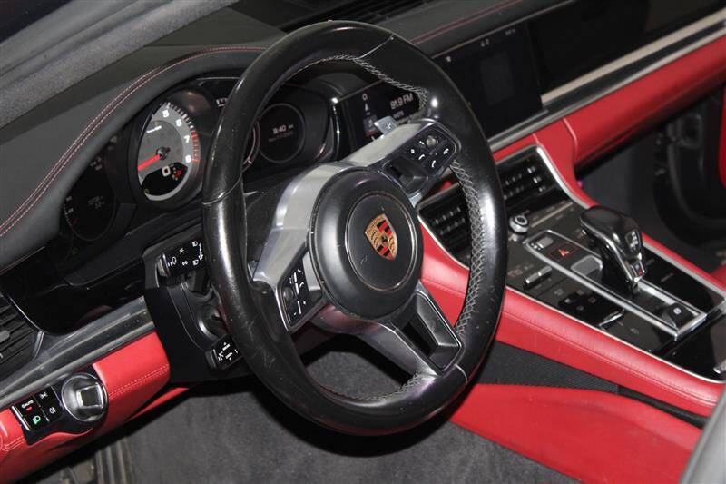 2018 Porsche Panamera