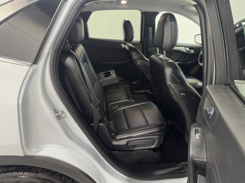 2025 Ford Escape Platinum