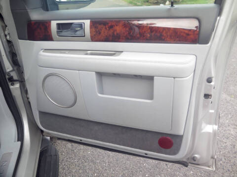 2004 Lincoln Navigator Luxury