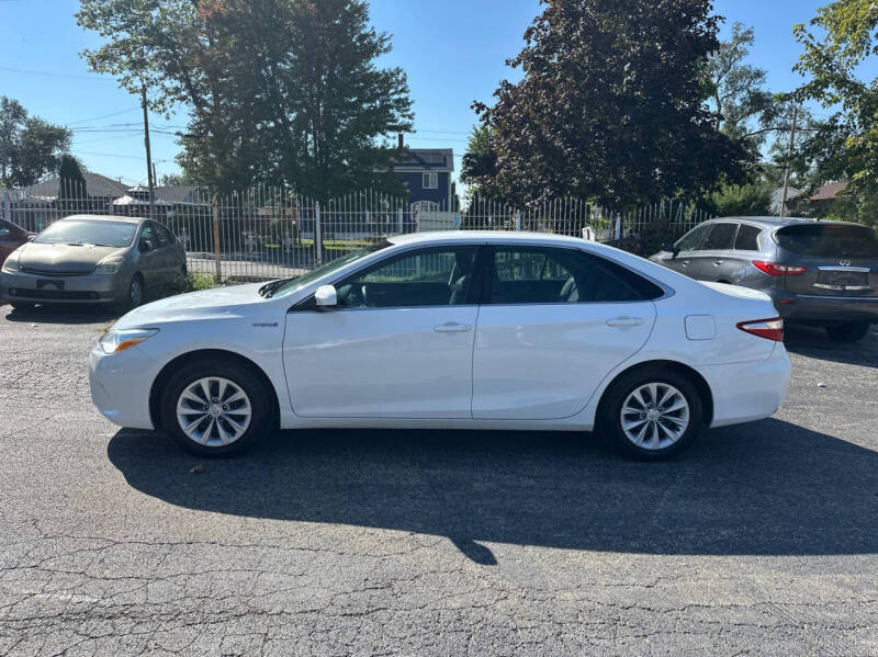 2015 Toyota Camry Hybrid LE