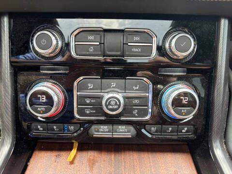 2023 GMC Yukon Denali Ultimate