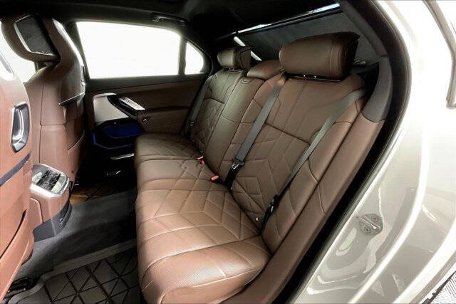 2024 BMW i7 eDrive50