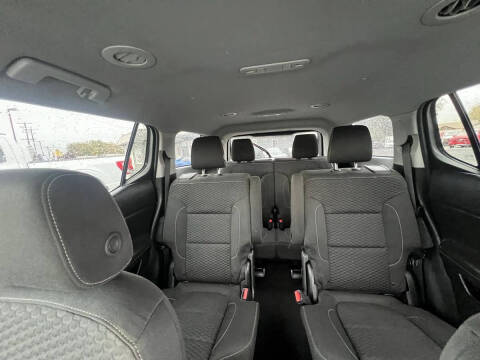 2017 GMC Acadia SLE-2