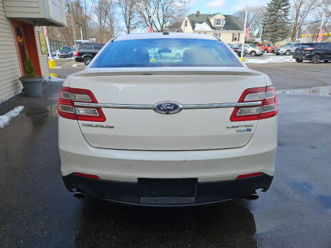 2018 Ford Taurus Limited