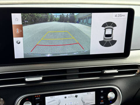 2025 Genesis GV60 Standard