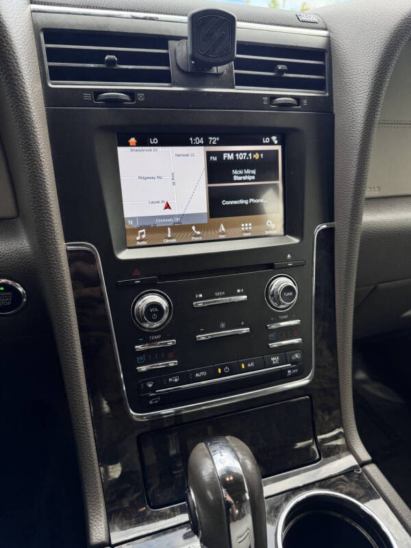 2016 Lincoln Navigator Select