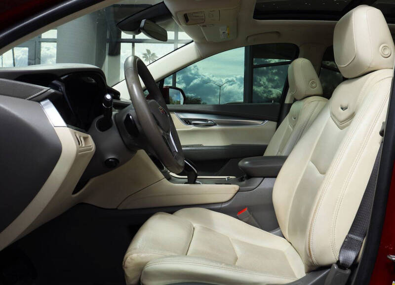 2017 Cadillac XT5 Luxury