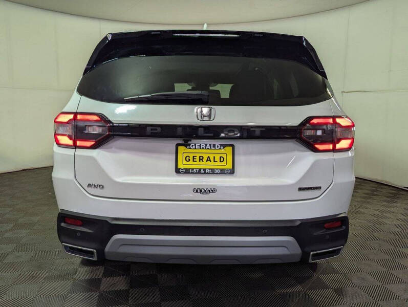 2023 Honda Pilot Touring