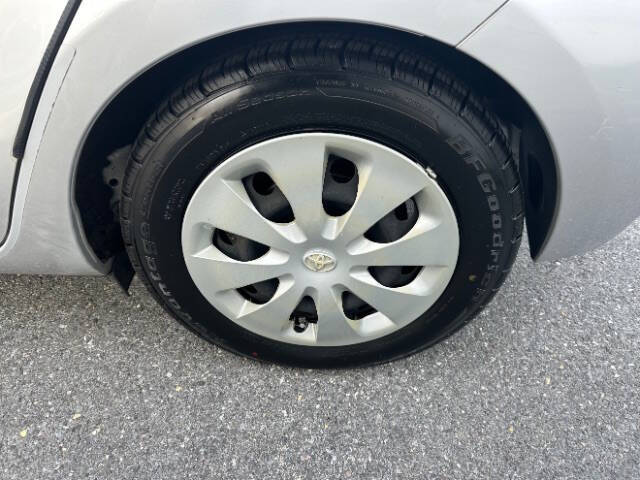 2014 Toyota Prius c Three