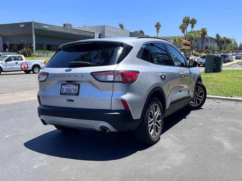 2020 Ford Escape SEL