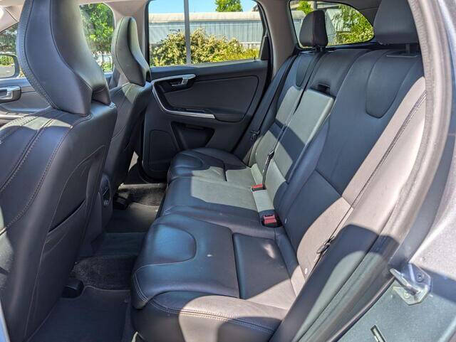 2017 Volvo XC60 T6 Dynamic