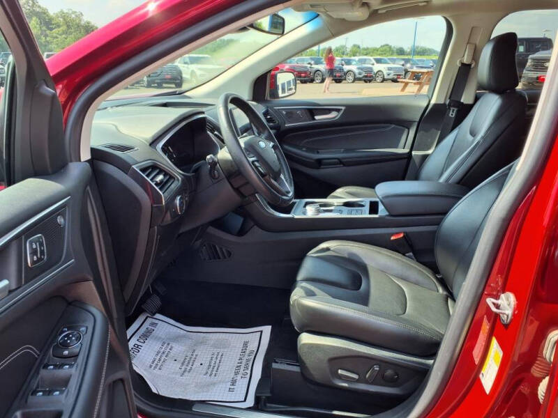 2021 Ford Edge Titanium