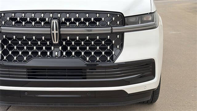 2025 Lincoln Navigator Black Label