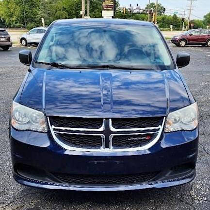 Dodge Grand Caravan's photo