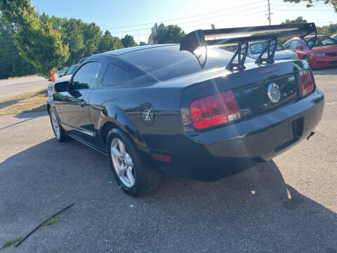 2006 Ford Mustang V6 Standard