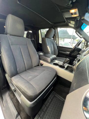 2017 Ford Expedition EL XLT