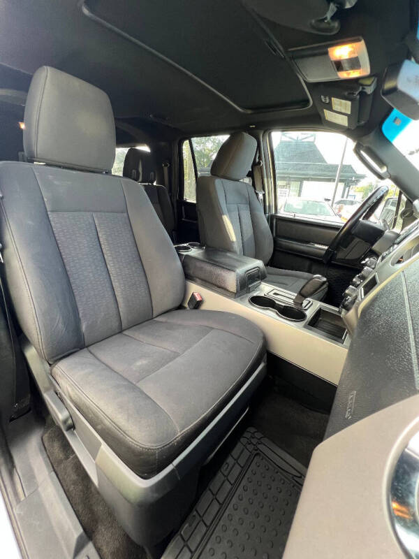 2017 Ford Expedition EL XLT