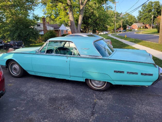 1962 Ford Thunderbird