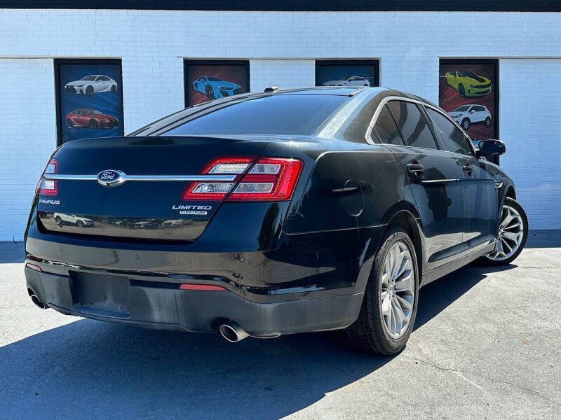 2015 Ford Taurus Limited