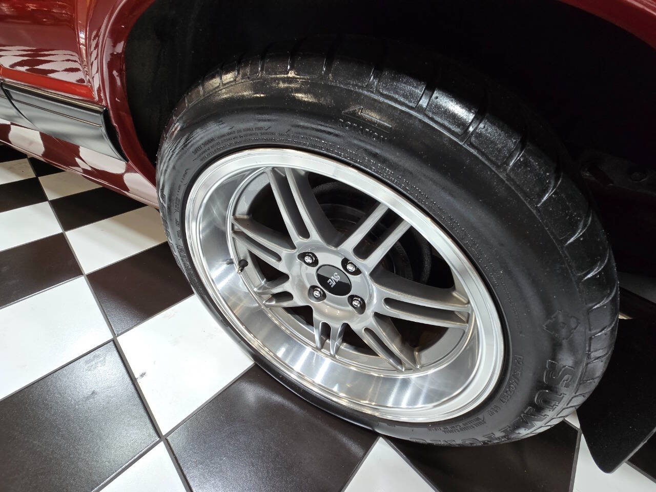 1990 Ford Mustang 21