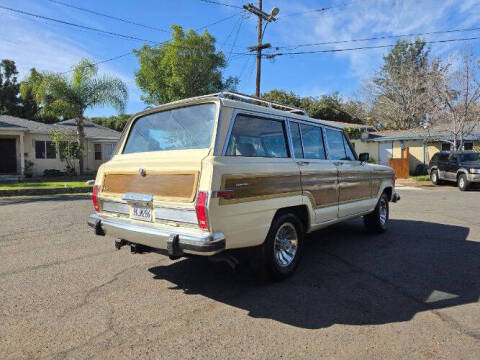 1986 Jeep Grand Wagoneer