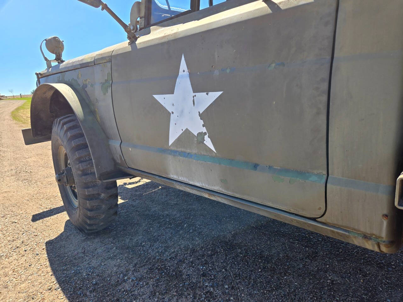1971 Jeep M724 27