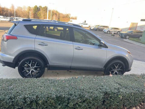 2018 Toyota RAV4 SE