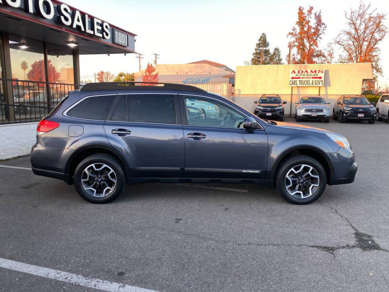 2014 Subaru Outback null photo 2