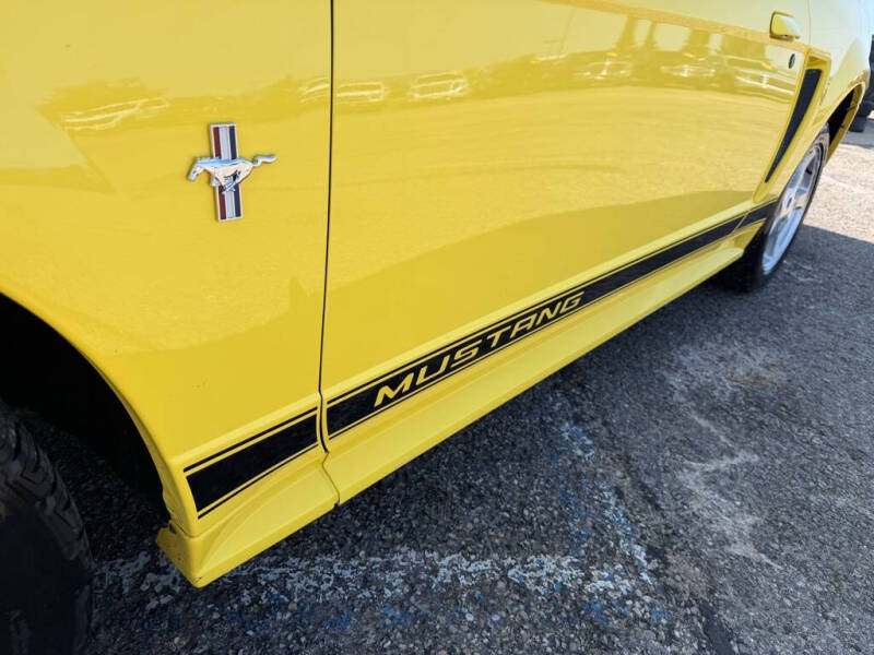 2002 Ford Mustang