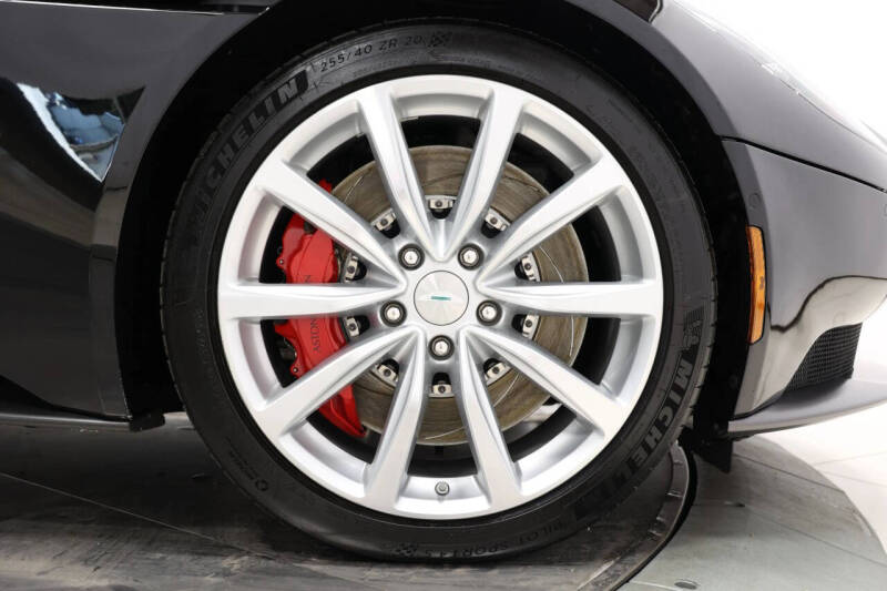 2018 Aston Martin DB11 V12