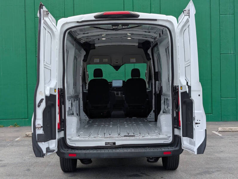 2023 Ford E-Transit