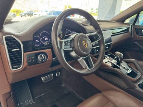 2023 Porsche Cayenne GTS Coupe