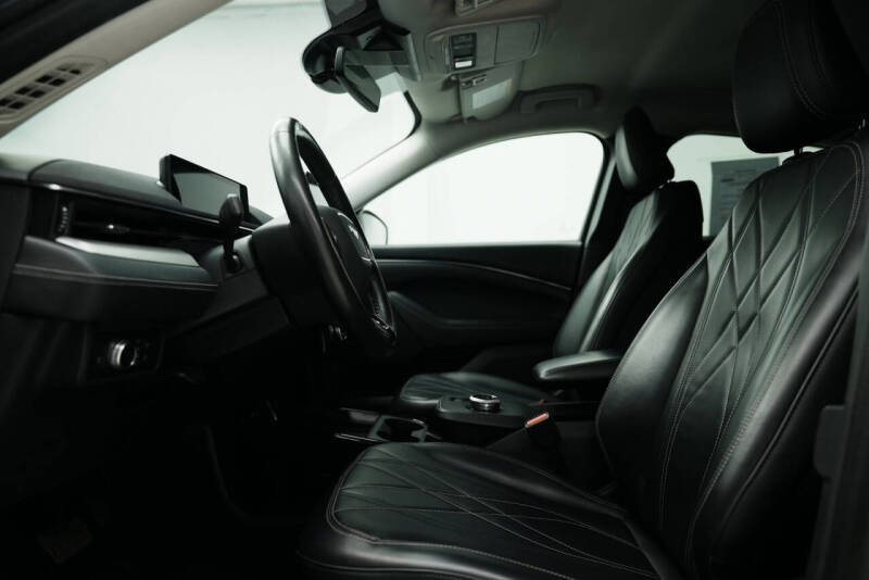 2021 Ford Mustang Mach-E Select