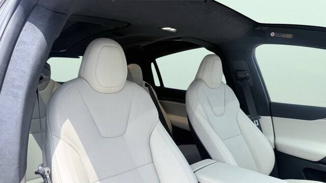 2022 Tesla Model X