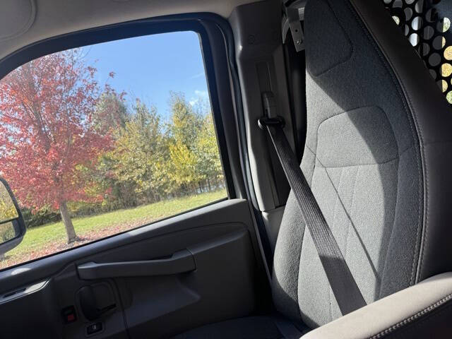 2024 Chevrolet Express 2500