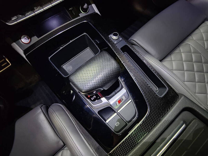 2022 Audi SQ5 3.0T quattro Premium Plus