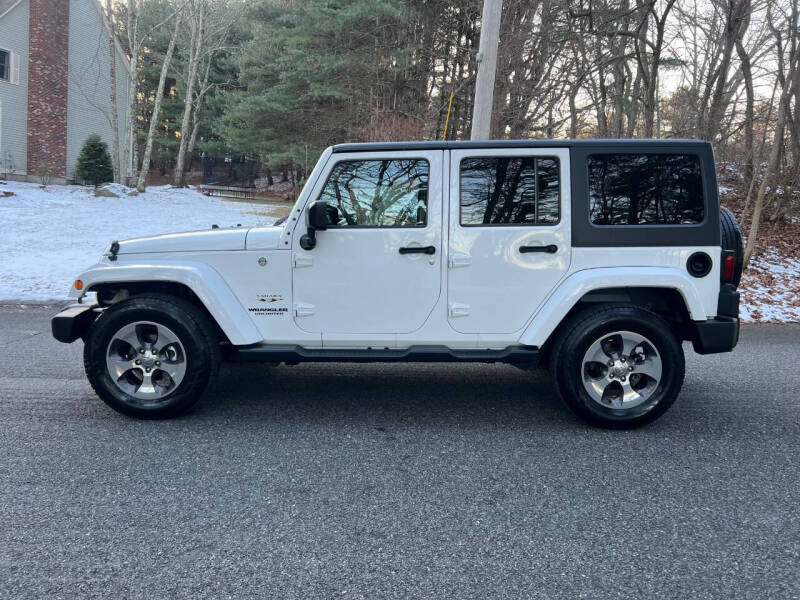 2017 Jeep Wrangler Unlimited Sahara