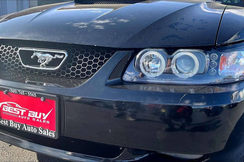 2002 Ford Mustang GT Deluxe