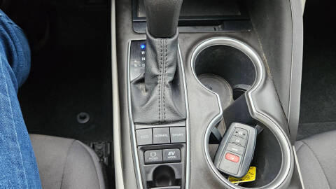 2021 Toyota Camry Hybrid LE