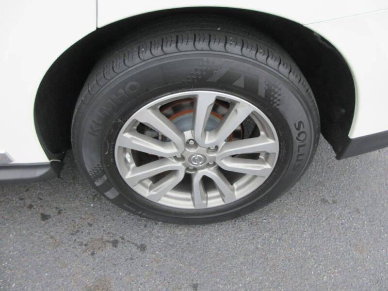2016 Nissan Pathfinder S