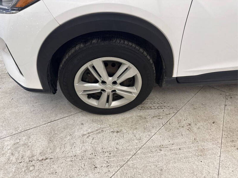 2022 Nissan Kicks S