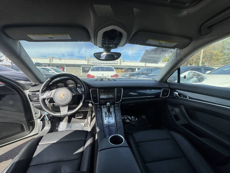 2013 Porsche Panamera 4
